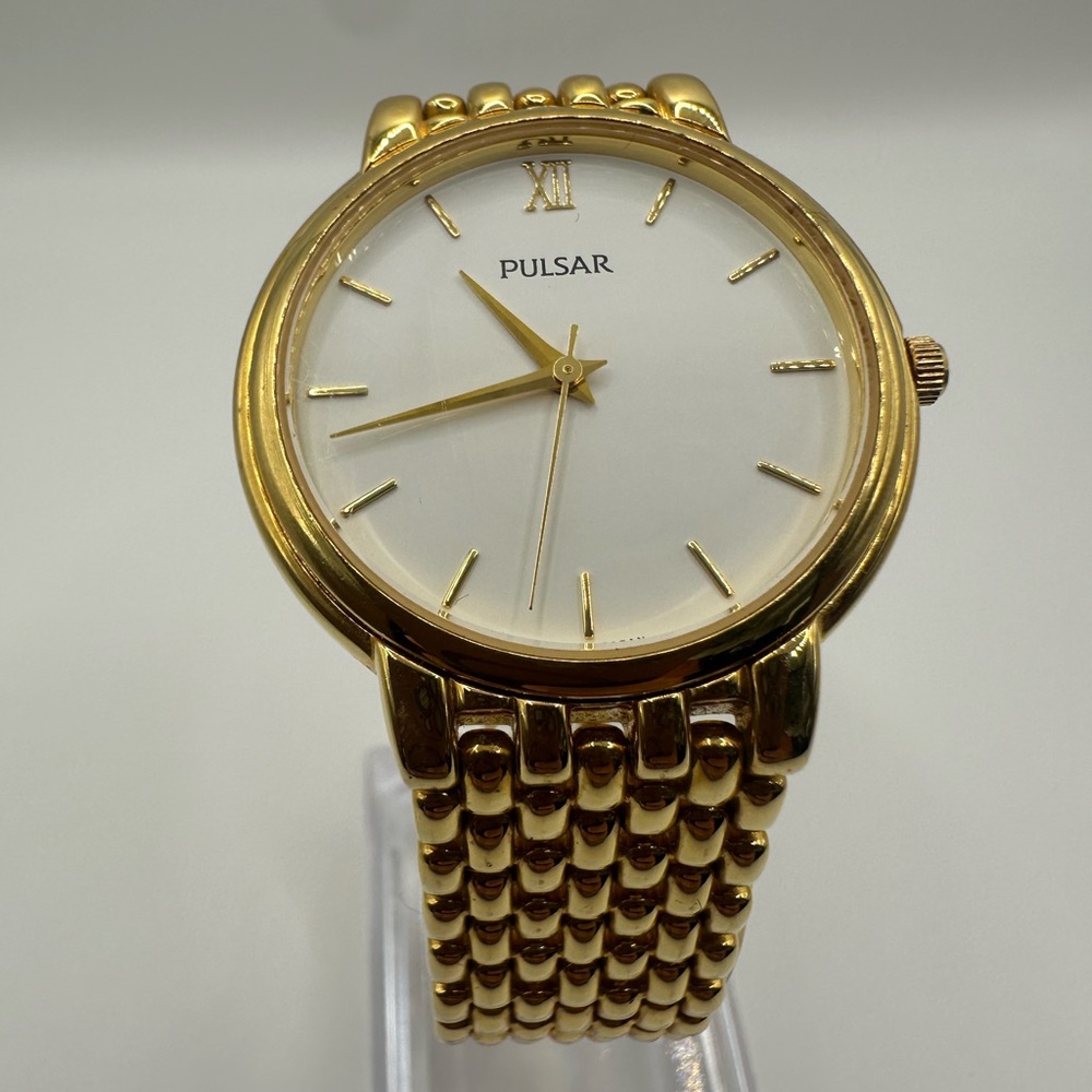 Pulsar Gold Timepiece with Cream Dial